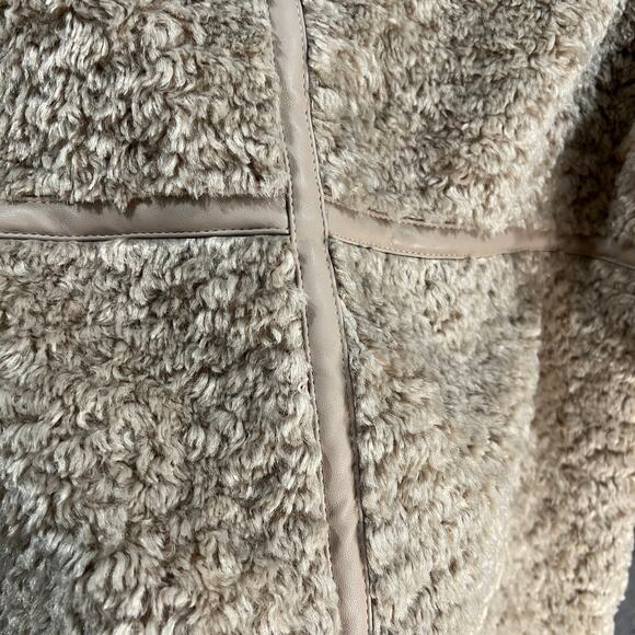 a.n.a Women's Winter Outerwear Coat Faux Shearling Midweight Coat Size M - Picture 14 of 15